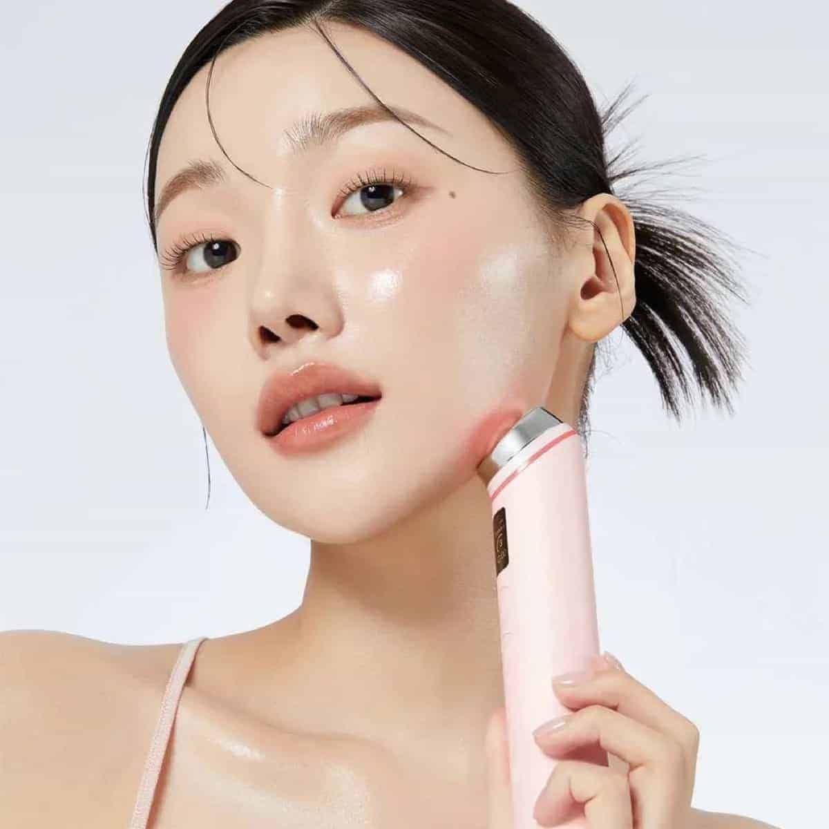 Medicube AGE-R Booster Pro Pink Edition